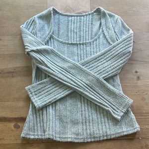 Grey long sleeve shirt!- Never worn